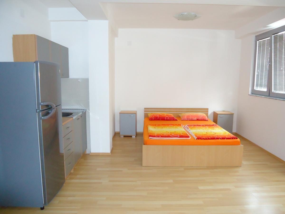 Apartments Stefanel Ohrid For Family And Couples Only Esterno foto